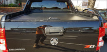 Load image into Gallery viewer, Holden Colorado (2014+) Z71 Lockable Roller Ute Tray Cover