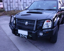 Load image into Gallery viewer, Isuzu D-MAX & Holden Rodeo Ironman Deluxe Bull Bar