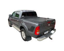 Load image into Gallery viewer, Toyota Hilux (2005-2015) EXTRA CAB KUN Lockable Roller Ute Tray Cover