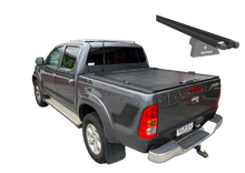 Load image into Gallery viewer, Toyota Hilux (2005-2015) EXTRA CAB KUN Lockable Roller Ute Tray Cover