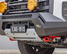 Load image into Gallery viewer, LDV T60 (21+) Ironman Raid Bull Bar &amp; Lights Kit
