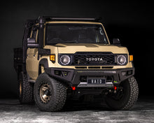Load image into Gallery viewer, Toyota LC 76, 78 &amp; 79 Series (24+) Ironman Raid Bull Bar &amp; Lights Kit
