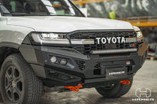 Load image into Gallery viewer, Toyota LandCruiser (2021-Present) Hamer 4x4 King series bull bar for 300 Series
