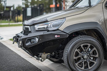 Load image into Gallery viewer, Toyota Hilux (2022-2025) Rogue Hamer 4x4 King Series Bull Bar
