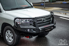 Load image into Gallery viewer, Toyota LandCruiser (2015-2021) Hamer 4x4 King series Plus bull bar for 200 Series
