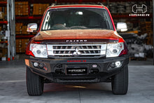 Load image into Gallery viewer, Mitsubishi Pajero (2006 to 2021) Hamer King Series Bull Bar
