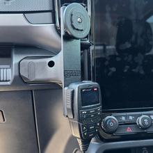 Load image into Gallery viewer, Ford Ranger Super Duty (2025-2028) IDMS Dash Mount – UHF / Quad Lock / Universal
