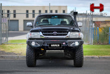 Load image into Gallery viewer, Toyota Hilux (1997–2005) N60 Hamer 4x4 King series bull bar
